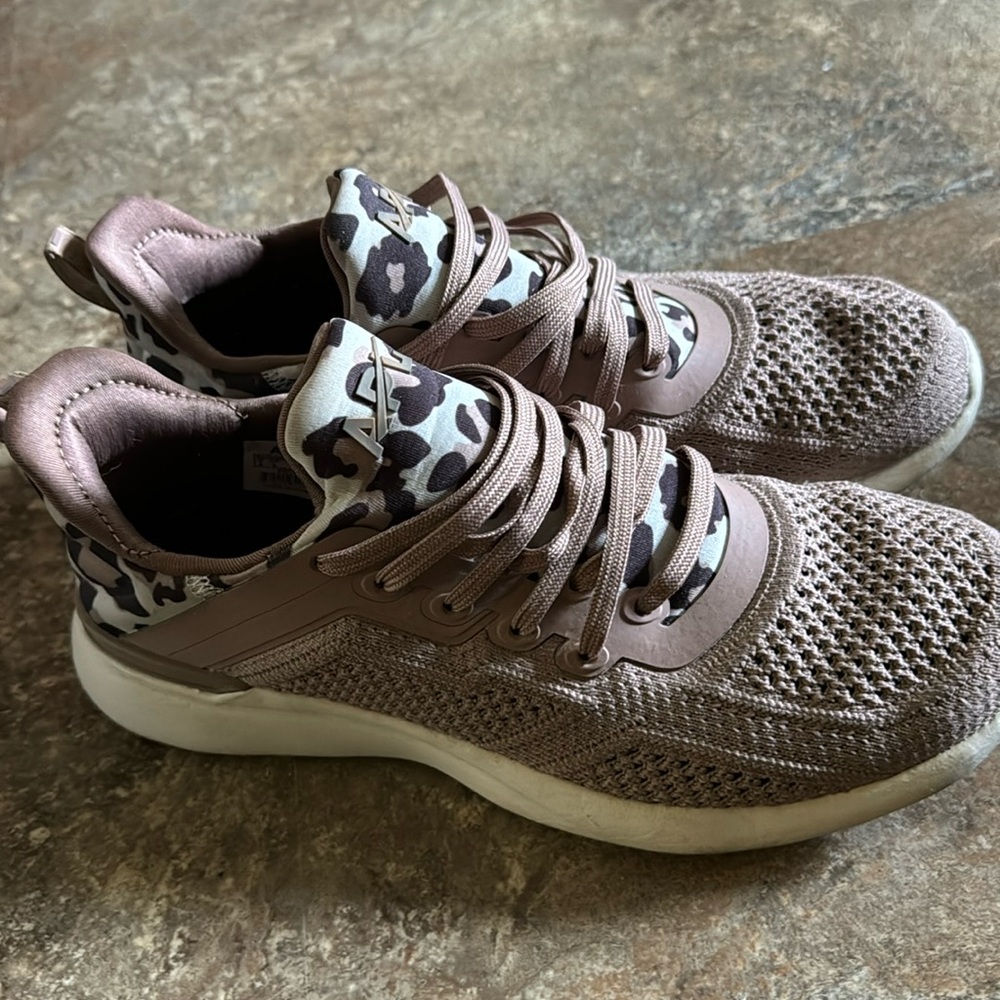 Apl sneakers